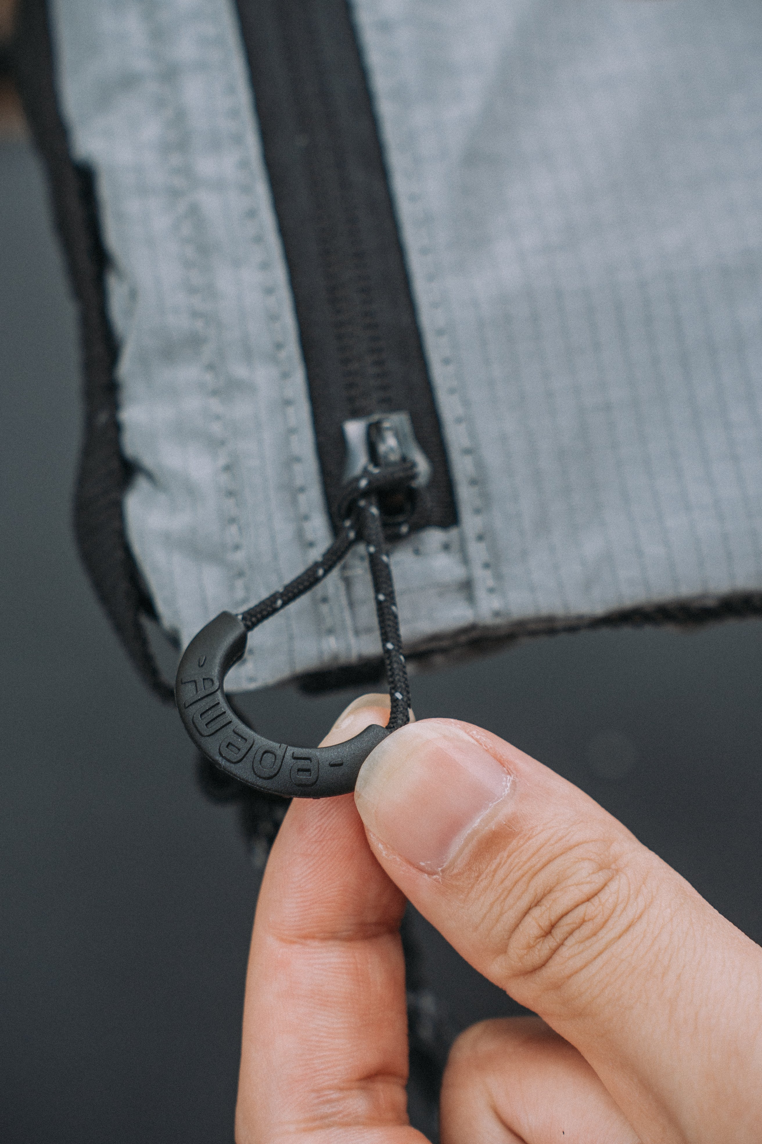 Rugged Sear ダブルユース折りたたみショルダーバッグ Dual-Use Foldable Crossbody Bag