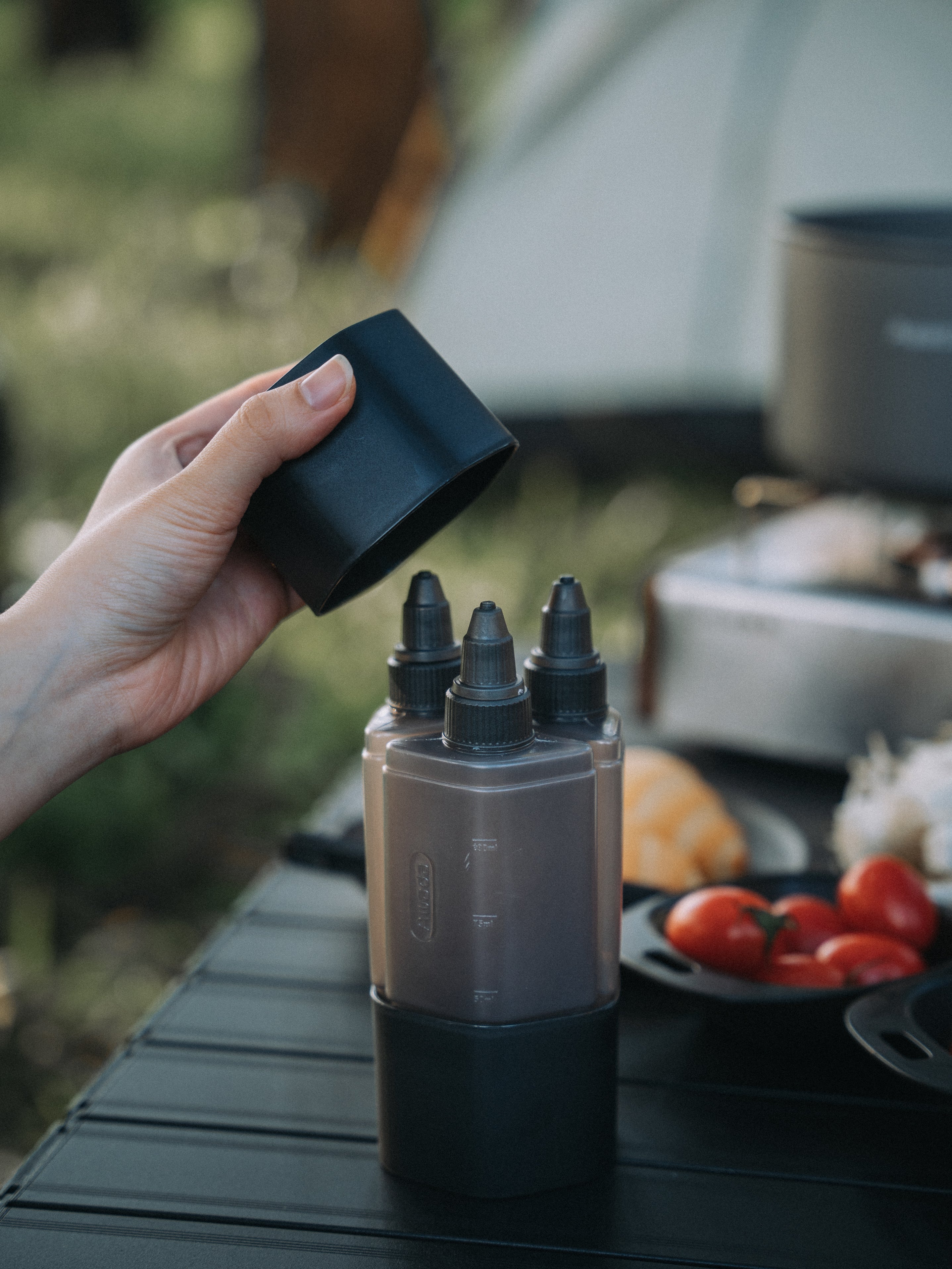 Rugged Searアウトドア用調味料入れ(黒色)2-pc CONDIMENT BOTTLE SET(BLK)