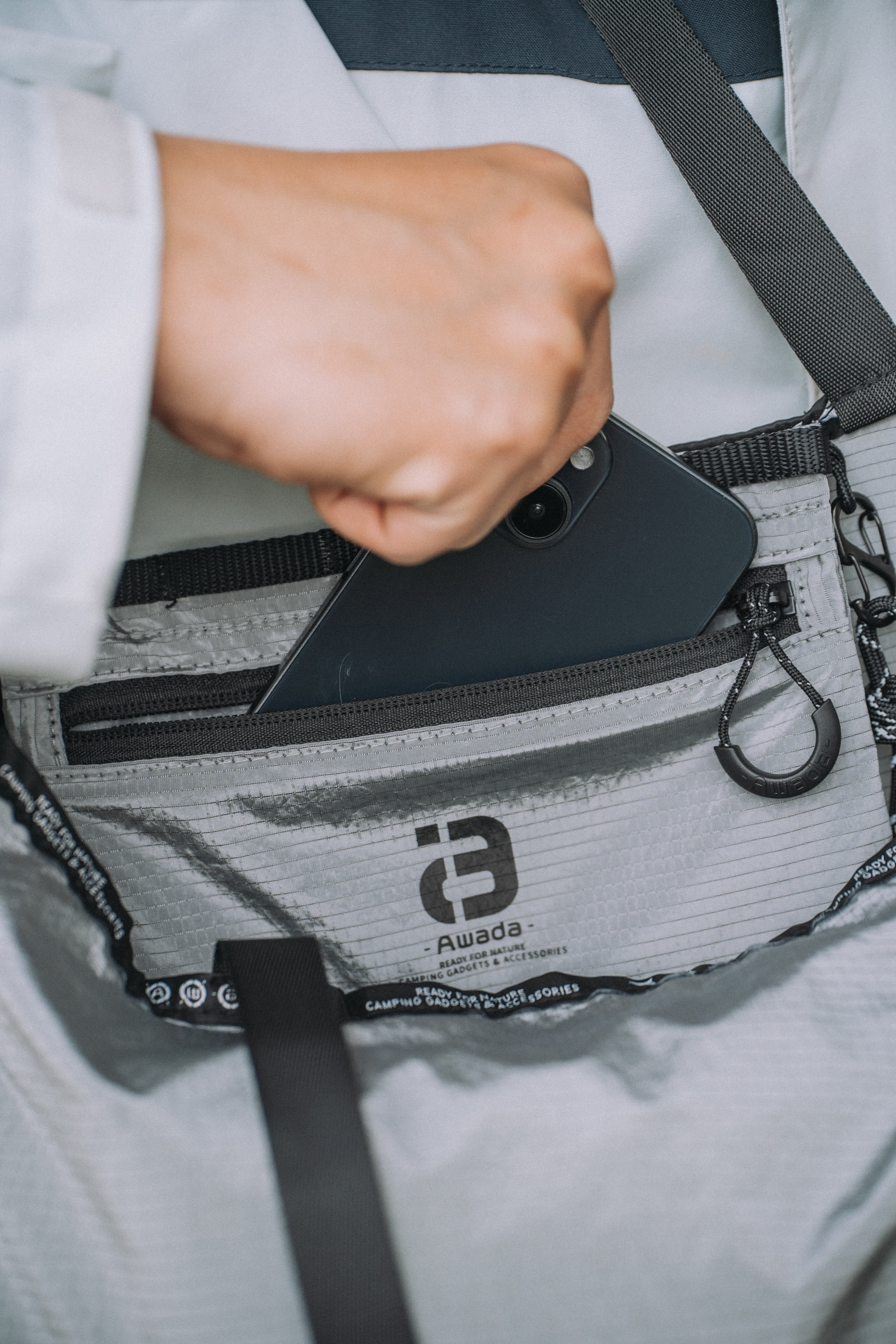 Rugged Sear ダブルユース折りたたみショルダーバッグ Dual-Use Foldable Crossbody Bag