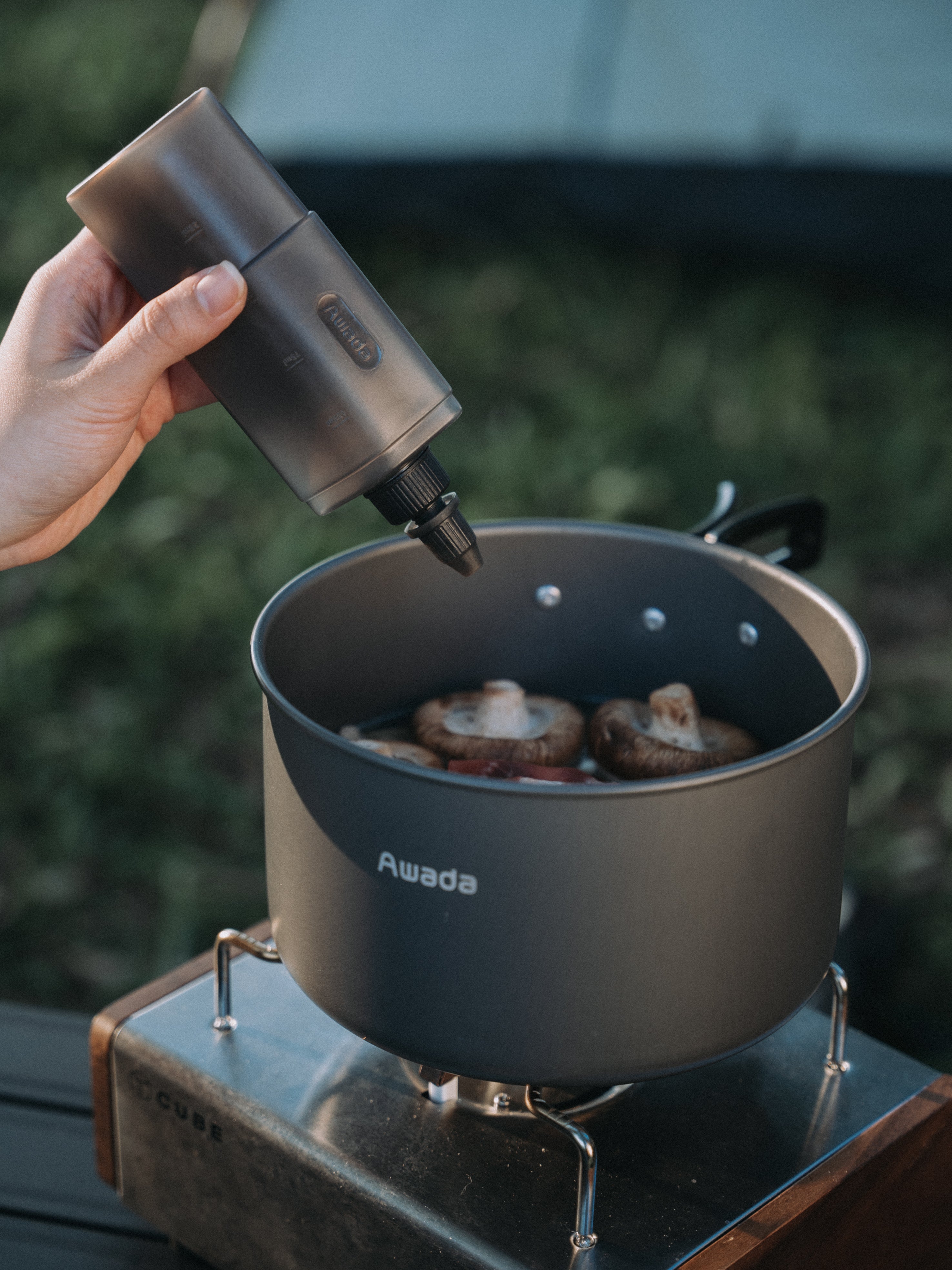 Rugged Searアウトドア用調味料入れ（黒色）2-pc CONDIMENT BOTTLE SET（BLK）